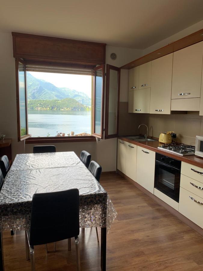 B&B Sosta Sul Lago Lezzeno Luaran gambar