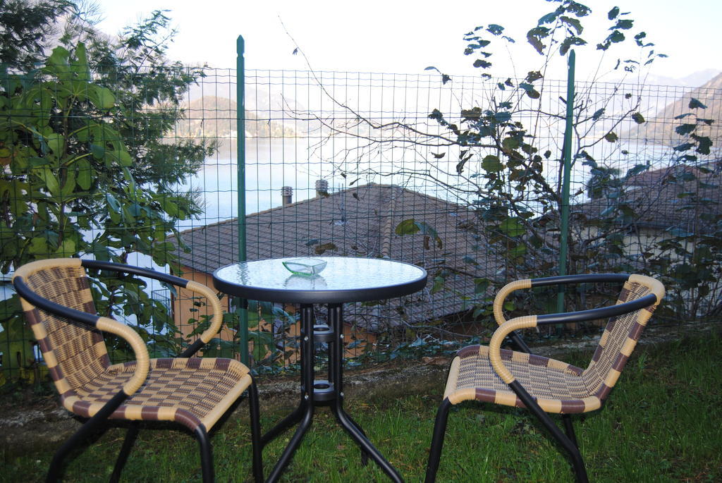 B&B Sosta Sul Lago Lezzeno Luaran gambar
